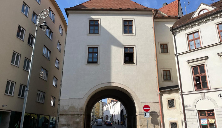 V Brně opraví Měnínskou bránu. Představí tam historii městského opevnění