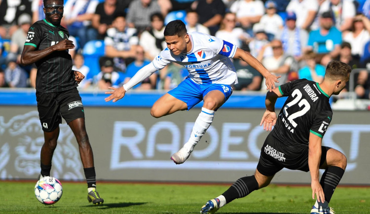 Fotbalisté Ostravy po vlastním gólu Hůlky porazili 1:0 Bohemians 1905