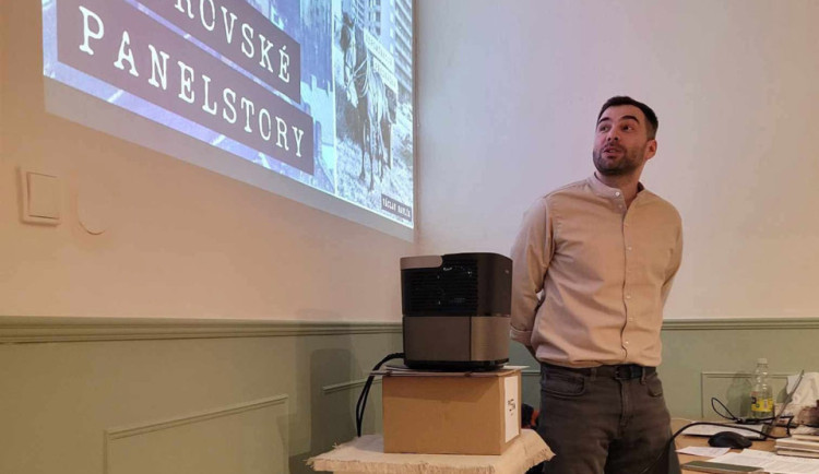 Přerov pohltil zármutek. Ve věku 37 let zemřel moderátor a patriot Václav Havlík