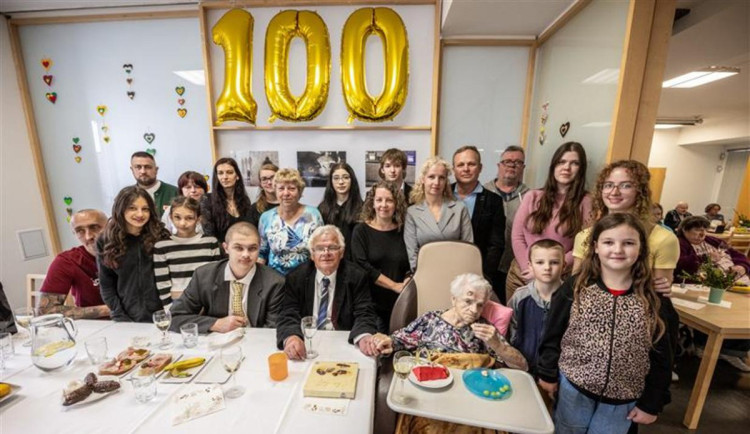 Recept na dlouhověkost? Brambory z Vysočiny a kozí mléko, říká stoletá Jihlavačka