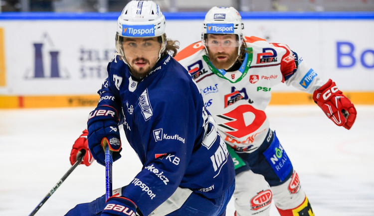 Hokejisté Pardubic vyhráli v Brně 5:1, o držiteli titulu rozhodne úterní utkání