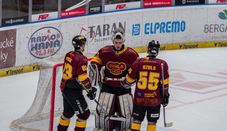 POLITICKÁ KORIDA: Jak by se změnilo financování Dukly při postupu do extraligy?