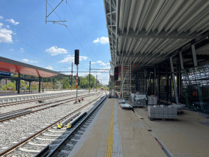 Rekonstrukce nádraží v Králově Poli postoupila. Lidé využijí nová nástupiště