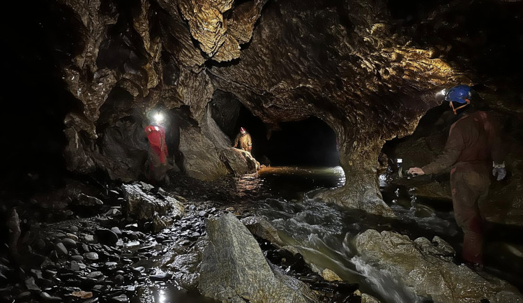 Jeskynní potápěči zkusí pokořit dosud nepokořenou trasu v Amatérské jeskyni