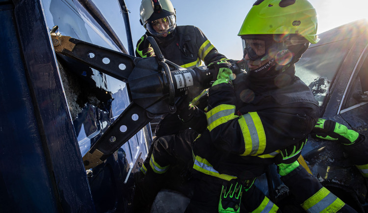 Dobrovolní hasiči v Královéhradeckém kraji dostanou peníze na novou techniku a zázemí