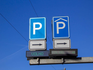Brno chce od majitelů vykoupit garáže na Žlutém kopci. Musí ustoupit výstavbě