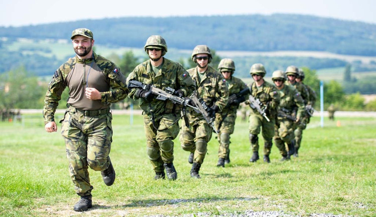 Za smrt studenta při výcviku ve Vyškově čelí dva lidé obžalobě, hrozí jim 6 let vězení