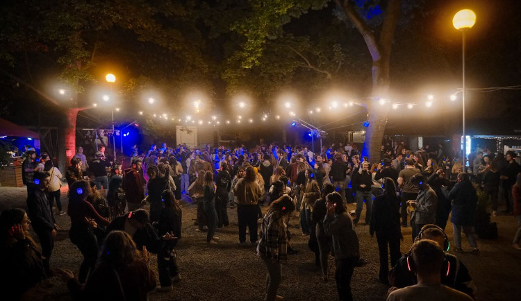 VIDEO: Proměněný Leťnák v Olomouci se otevírá. Nabídne filmy, koncerty i hokejové přenosy