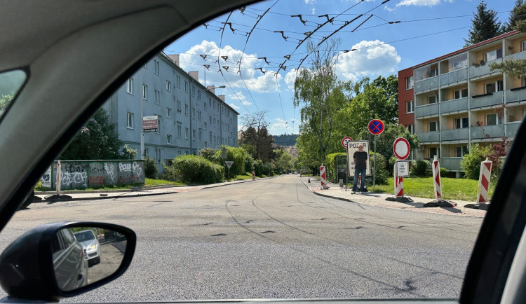 Žabovřesky řeší změnu v systému parkování, lidé mezi zónami B a C volí v anketě