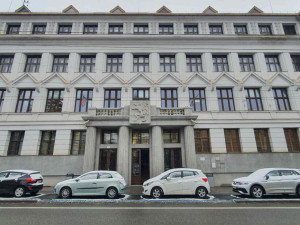 Nadšenci mapují pamětní desky na nádražích, zaměřují se na padlé železničáře