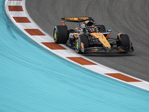 Formule 1 se řítí do Brna! Ikonický McLaren monopost bude k vidění v centru města