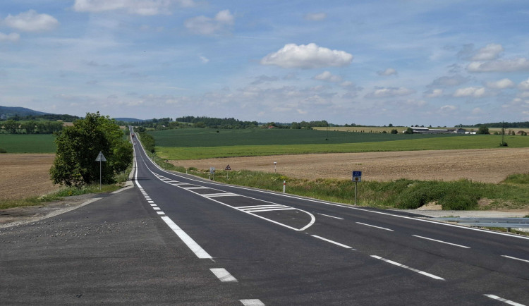 Silnice I/22 mezi Lidmovicemi a Vodňany je po rekonstrukci opět průjezdná