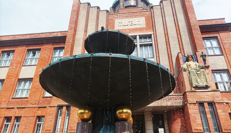 Muzeum východních Čech otevírá výstavu, co vás vezme na historickou jízdu