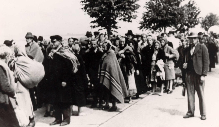 Před 80 lety vyrazil brněnský pochod smrti. Metropoli opustilo dvacet tisíc Němců