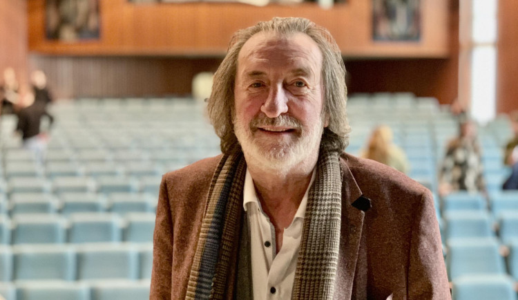 Polívka dostane od Brna 24 milionů na divadlo. Dotace je moc vysoká, namítá opozice