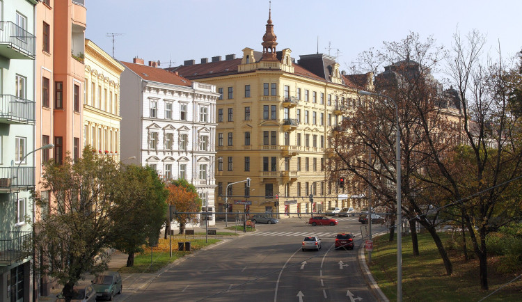 V centru Brna se kvůli opravám na Kolišti tvoří kolony. Pomůže úprava semaforu