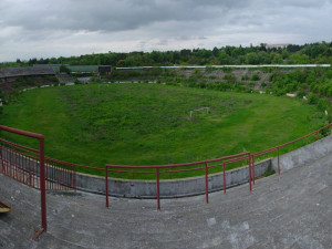 Kdo zbourá lužánecký stadion? Kvůli hnízdícím jiřičkám musí být hotovo do února
