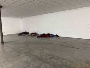 Konec hrůzného podchodu pod brněnským hlavním nádražím se blíží, bude bez obchodů