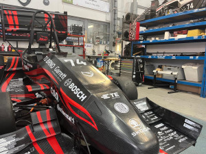 Studenti z brněnské techniky sestavili novou formuli, v létě vyrazí závodit