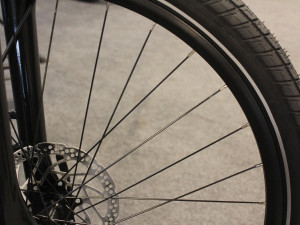 Cyklista si nezapnul světlo. Nyní je podezřelý z trestného činu