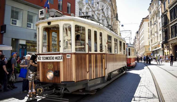 Kam o víkendu na jižní Moravě? Za retro šalinami nebo na ohňostroje