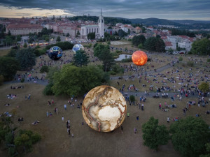 Festival planet se valí do Brna – vydejte se za ním pěškobusem