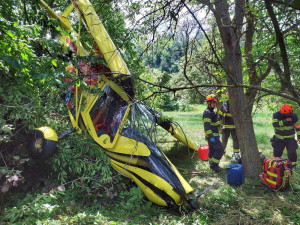 Na Boskovicku se z nebe zřítil ultralight, pilot nehodu přežil bez zranění