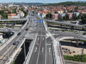Most Otakara Ševčíka v Brně je po více než dvou letech znovu plně průjezdný