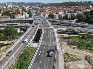 Most Otakara Ševčíka v Brně je po více než dvou letech znovu plně průjezdný