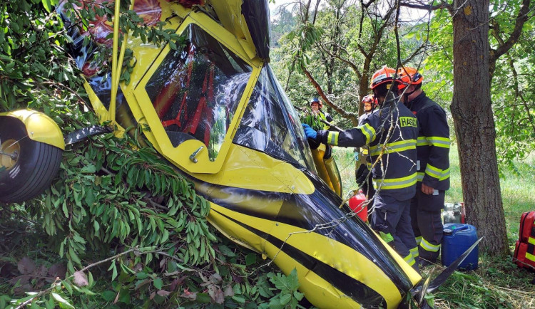 Na Boskovicku se z nebe zřítil ultralight, pilot nehodu přežil bez zranění