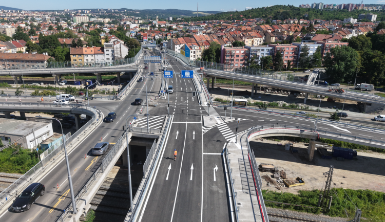 Most Otakara Ševčíka v Brně je po více než dvou letech znovu plně průjezdný
