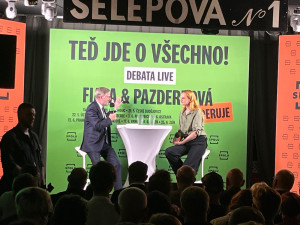 Kdo se nevešel, řval venku. Brněnské publikum premiéra nešetřilo