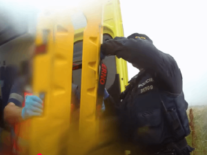 VIDEO: Dezorientovaná seniorka se nevrátila z procházky, hledal ji i vrtulník