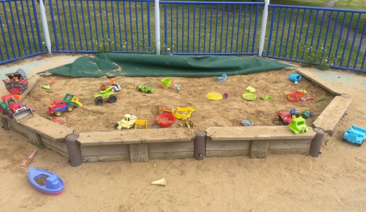 Hygienici prověřili pískoviště ve školkách. Na třech místech v kraji zjistili parazitární znečištění