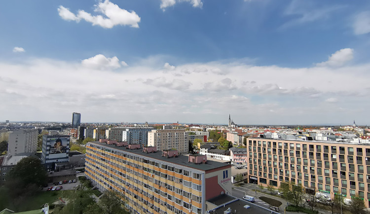 Dostupnost bydlení, lékařů i Jesenicka. Lídři v Olomouckém kraji nastínili před volbami priority