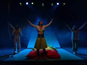 Letní scéna Divadla Bolka Polívky na Kraví hoře vstupuje do druhé poloviny