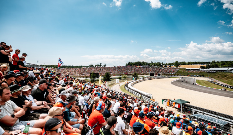 SHRNUTÍ: MotoGP přilákalo do Brna 220 tisíc lidí, na okruhu padaly rekordy