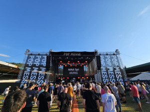 Na velodromu v Brně dnes začne festival Pop Messe, vystoupí duo Orbital