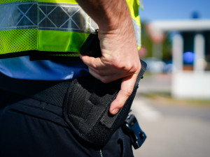 Útočník v Ivančicích pobodal tři lidi, zasahující policista ho musel zastřelit