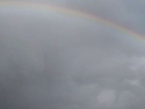 FOTO: Když příroda kouzlí. Oblohu nad Brnem ozdobila dvojitá duha