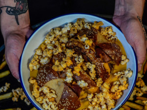 Burger Inn otevřel novou pobočku na Mendláku. Burgery, které tě vystřelí z trenek, teď najdeš i u šaliny