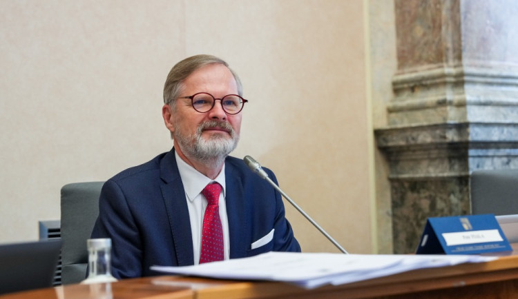 Fitch potvrzuje rating ČR AA-, upozorňuje však na nižší HDP na obyvatele