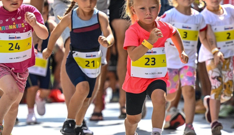 Víkend v Hradci exploduje sportem, jídlem a hudbou: DEN NA LABI je tady