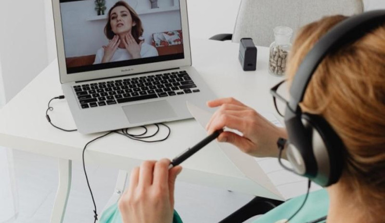 Karlovarský kraj hlásí téměř dvacet tisíc registrovaných do nové on-line pohotovosti