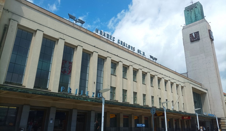 V tomto týdnu začne v Hradci Králové velká proměna budovy železničního nádraží