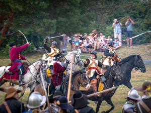 Den Brna nabídne dvě bitvy, průvod vojáků i noční ohňovou show na Kraví hoře