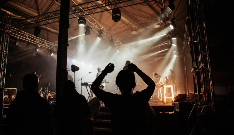 Program Hard&Smart pomáhá na kulturních akcích. Službu využilo více než sto tisíc lidí