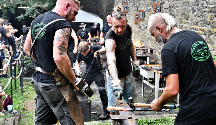 Helfštýn centrem ohnivého řemesla. Festival Hefaiston ukáže umění kovářských mistrů