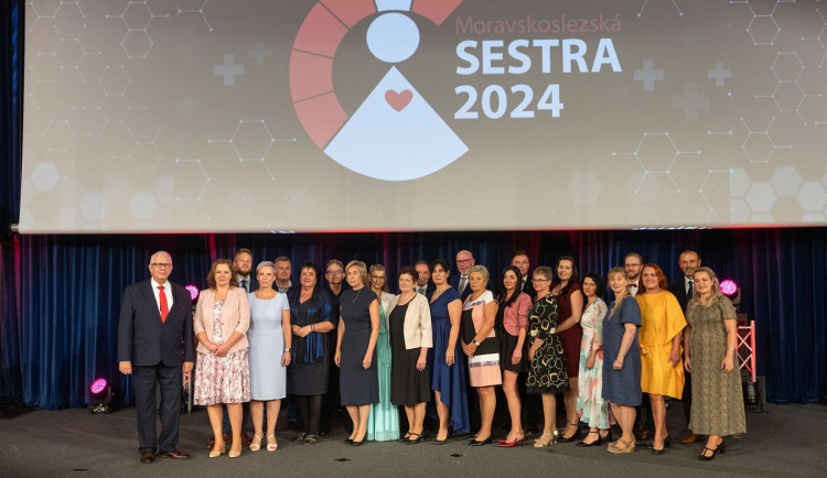 Kdo bude zdravotní sestra roku? Hlasujte pro svou favoritku do konce září