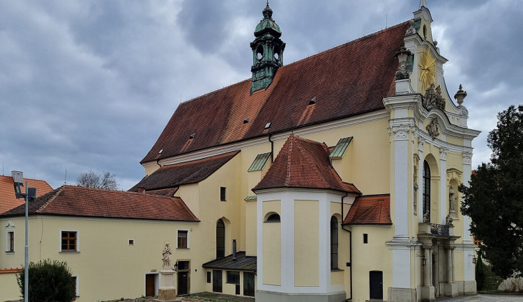 Brno,_kostel_Trojice,_Kralovo_Pole_5